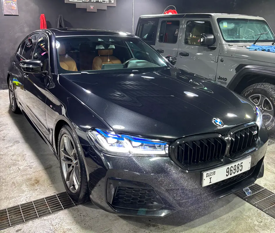 BMW 5-Series 2018 — photo 1 of 4
