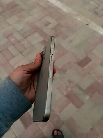 iphone 15 Pro Max 256 for sale or exchange, damaged and unknown condition