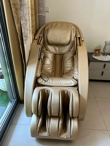 Luxury Massage Chair in Beige