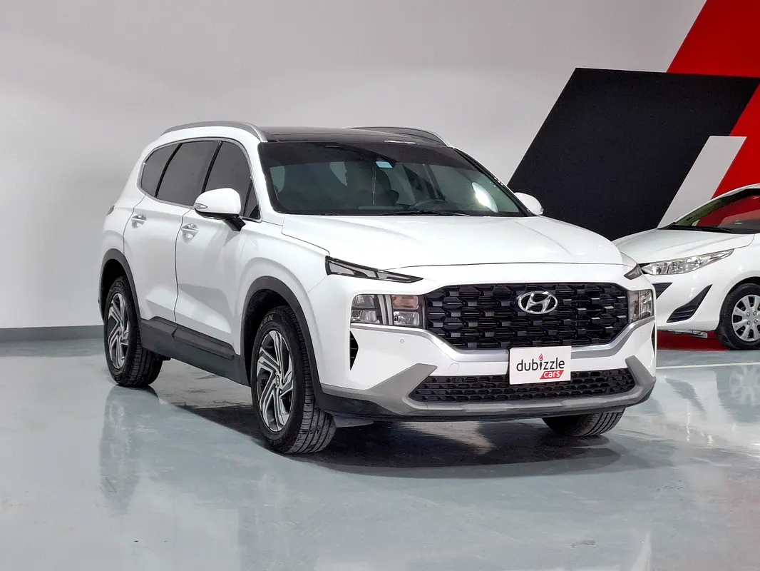 Hyundai Santa Fe 2024 — photo 1 of 15