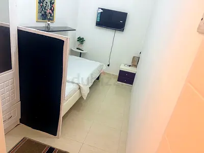 Partition room for rent in Dubai sports city