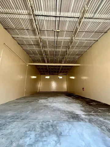 High-Quality Warehouse direct from owner