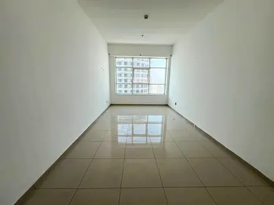 2-Bedroom Apartment in Al Khan – Free Parking + Balcony