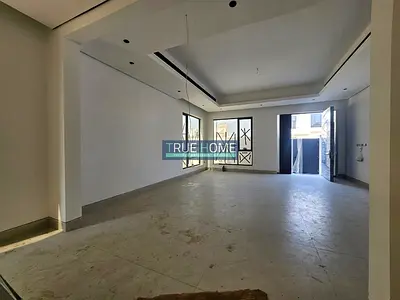 للبيع فيلا راقية بتصميم مميز ومواصفات فخمة في منطقة حوشي، الشارقة.