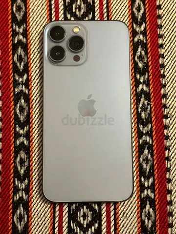 iPhone 13 Pro Max 256gb UAE