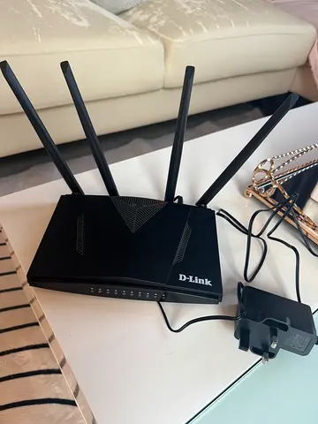 D-Link Wi-Fi Router (4 External Antennas) — D-Link DWR-M960
