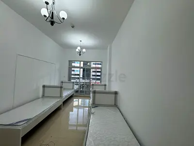 EXECUTIVE GENTS SHARING ACCOMODATION WITH SEPERATE TOILET