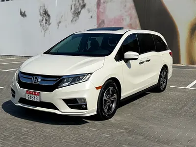 2019 Honda Odyssey Touring - GCC Specs - Excellent Condition original paint full service in honda