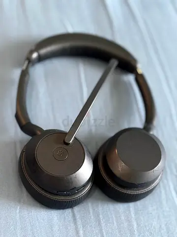 Steal! | Evolve2 65 wireless headset | Premium device for a fraction of the price |