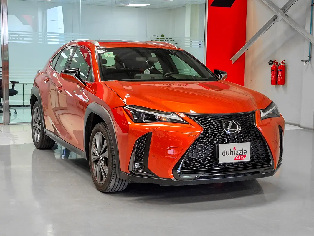 Lexus UX-Series 2023 — photo 1 of 16
