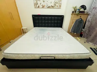 King Size Bed 220 M X 180 M