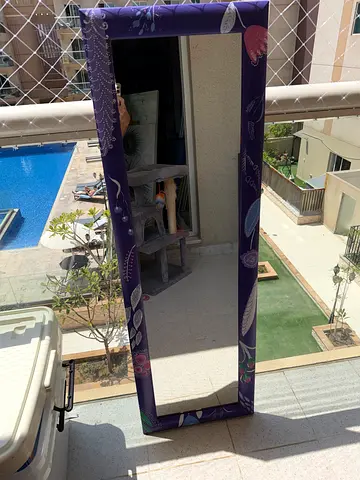 Long mirror with decoration