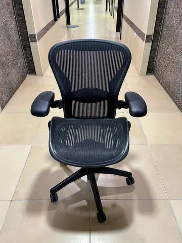 Size B Herman Miller Aeron Classic Office Chair fully loaded