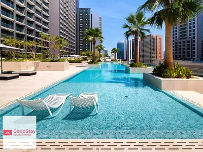 Chic 1BD w/City Skyline View in Business Bay, Pool