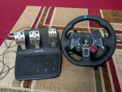 Logitech G29 steering wheel with pedals for PlayStation/PC - used