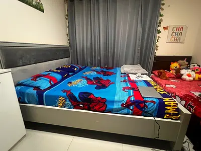 Bed king size 180x200 with mattress for sale