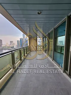 Parking. Gym. Swimming pool. Rooftop seating. 4 installments. Contract attestation0 by the owner. 3