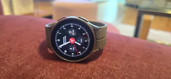 Samsung Galaxy Watch - Smart Fitness Tracker
