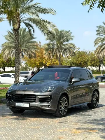 2016 Porsche Cayenne GTS - GCC Specs