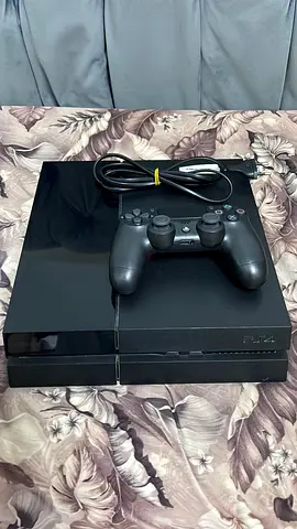 Sony PlayStation 4 console with DualShock 4 controller (tested, working)