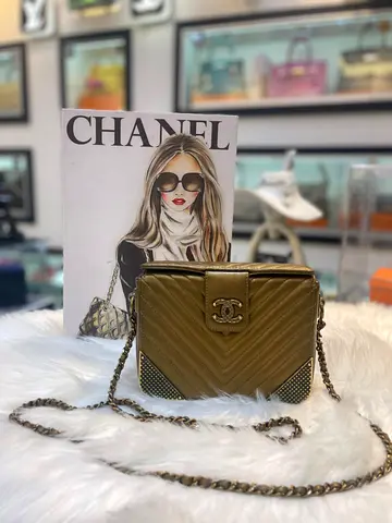 Chanel Vintage Rock The Corner Minaudiere Bag (Authentic/PreOwned)