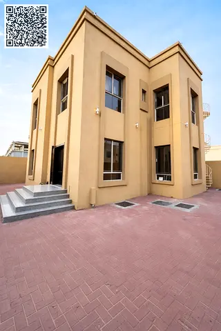 فيلا مستقلة أنيقة بأربع غرف نوم | موقع متميز في الزاهية | 110 ألف