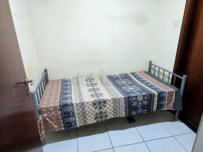 Small Private Room with attached washroom available for Rent - Sharjah, Al Taawun