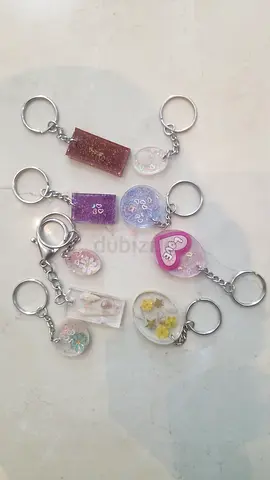 Set of 9 handmade resin keychains with dried flowers  glitter