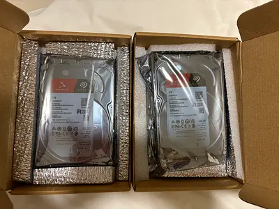 Seagate NAS HDD 4TB - 2 piece - SOLD