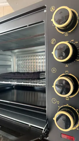 kitchen microwave oven