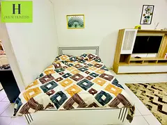 Monthly | studios | with internet | deposit 500