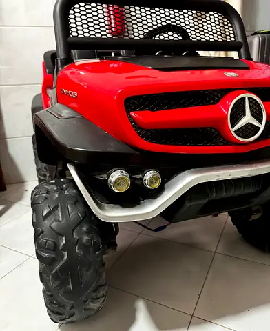 Kids Rally Licensed Mercedes-Benz 2-Seater Electric