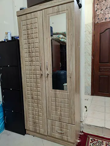 Stylish Wooden Wardrobe with Mirror