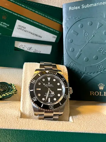 Rolex 114060 Submariner 2017 full set.