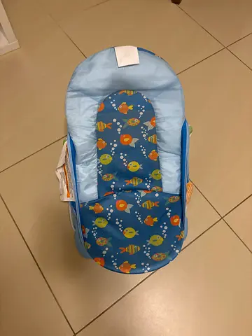 Colorful Infant Baby Cradle with Fish Pattern for free