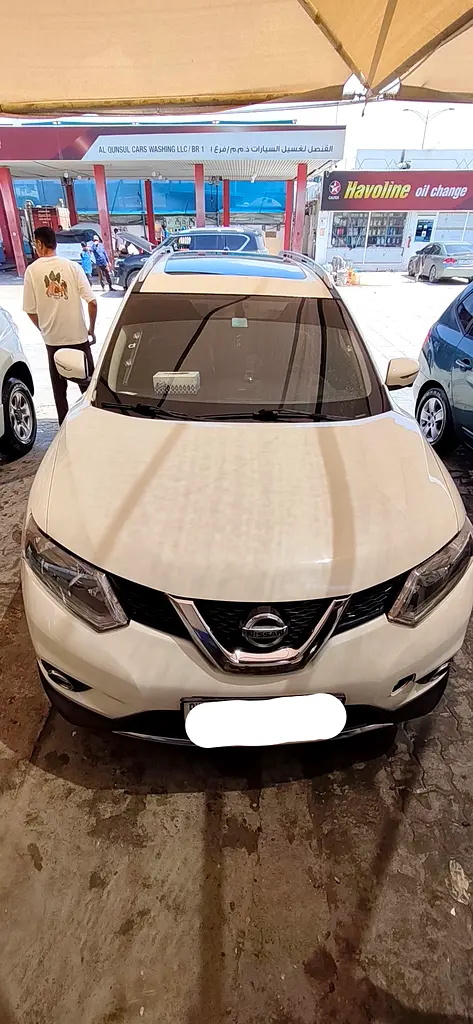 Nissan Rogue 2015 — photo 1 of 2
