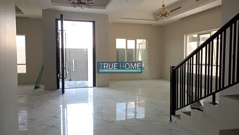 4-bedroom Villa | Rooftop | Open-Plan Living Room