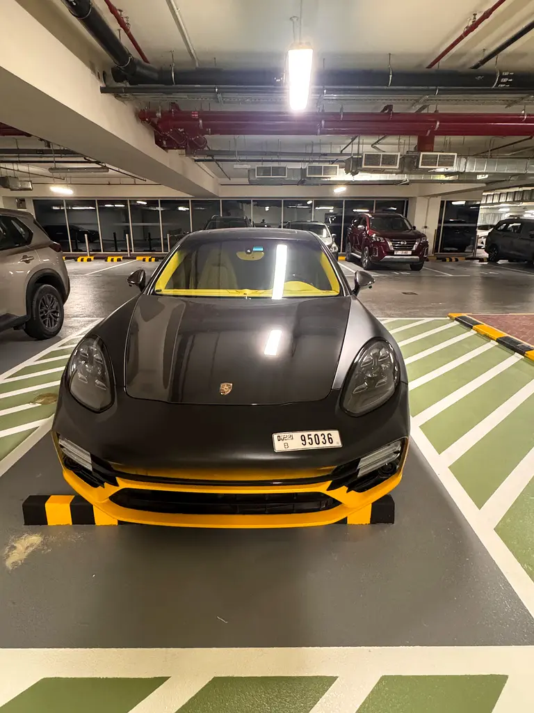 Porsche Panamera 2013 — photo 1 of 8