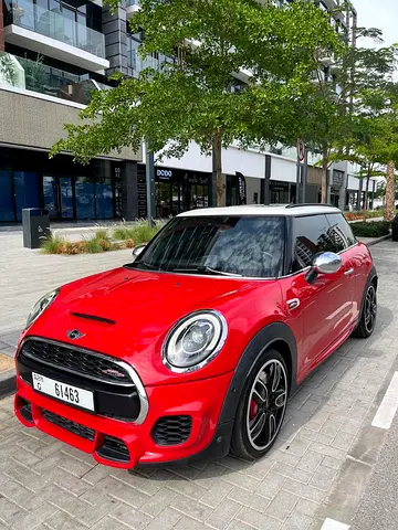 A SIGNATURE COLOUR ON AN VERY EXCELLENT MINI COOPER JOHN COOPER WORKS SPECIAL EDITION. G