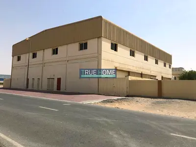 للبيع مستودعات بدخل 10%