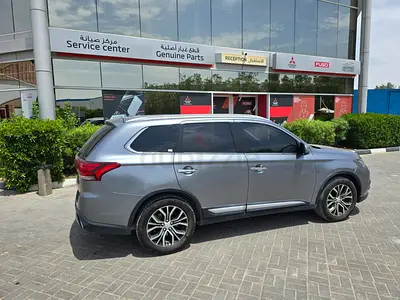 Full Option Titanium Grey Outlander 2016 MMC | Excellent Condition | serviced at the agency.