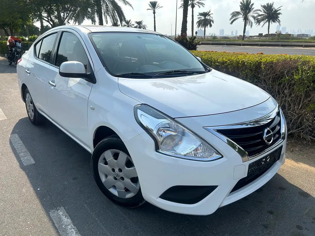 Nissan Sunny 2023 — photo 1 of 11