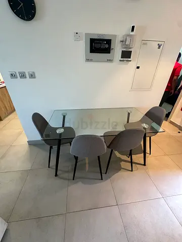 Glass Dining Table with 6 chairs