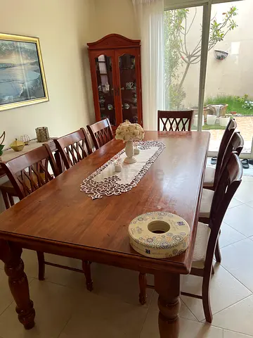 Dining table set