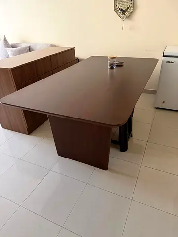 Dining Table ! Price is negotiable.