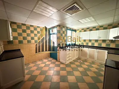 Three bedrooms and a living room 3 bedrooms, one of which is a master bedroom 3... bathrooms With a