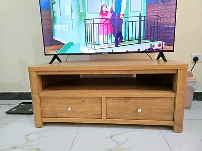 Light wood TV stand — 2 drawers with open shelf
