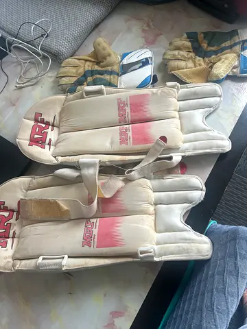 Keeping gloves cricket with pad adult size