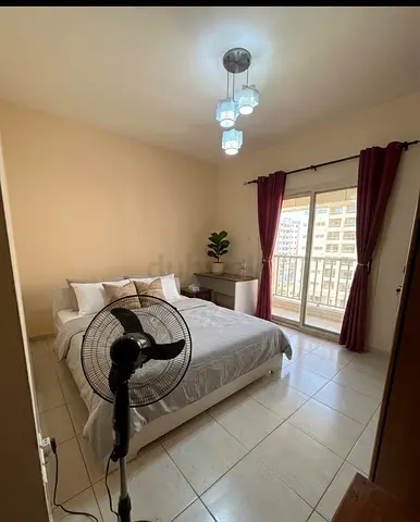 Spacious room available for rent with balcony