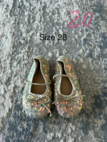 Sequins ballerinas size 28